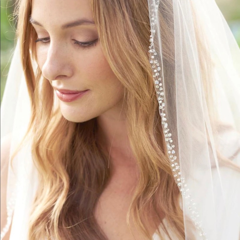 Dareth Colburn MARIAH PEARL & CRYSTAL BEADED VEIL Fingertip 36in length